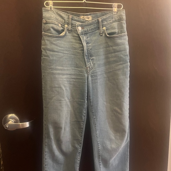 The Perfect Vintage Straight Jean: Crossover Edition - Picture 1 of 2